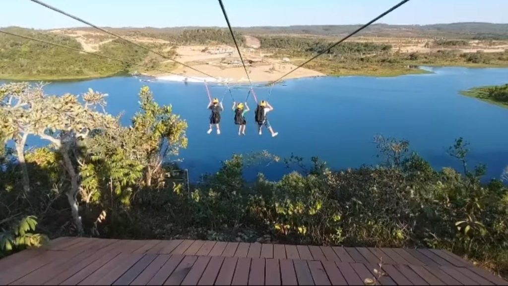 Lago Corumbá IV vira novo point para turismo de aventura em Goiás