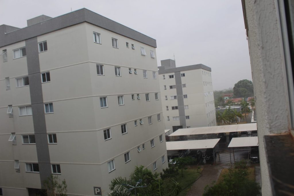 chuva anápolis bruna