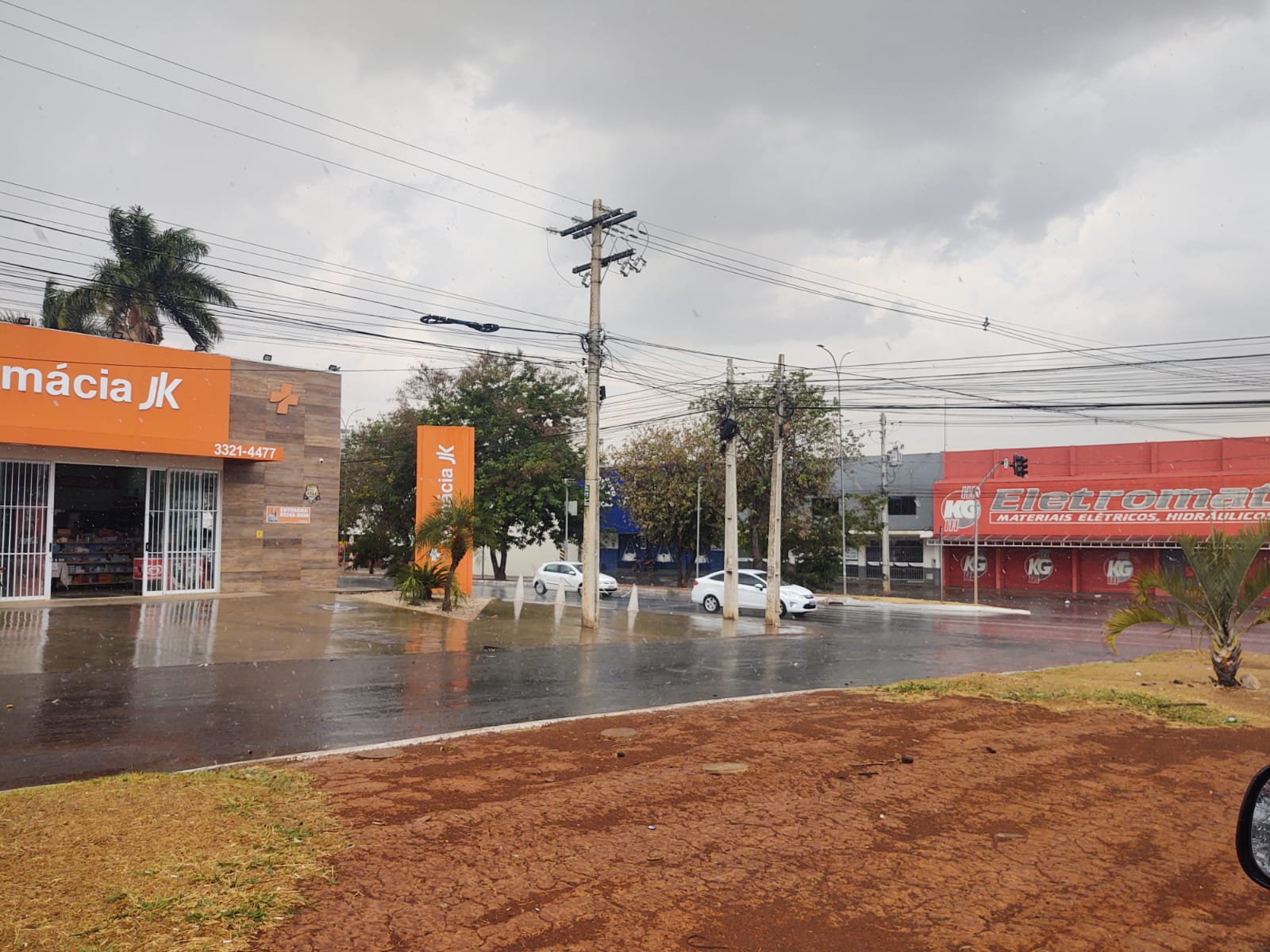 Chuva volta a cair em Anápolis após quatro meses de seca