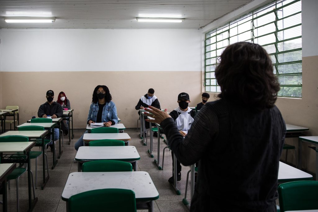 Maioria dos jovens vê perdas irreparáveis de aprendizado devido à pandemia, diz Datafolha