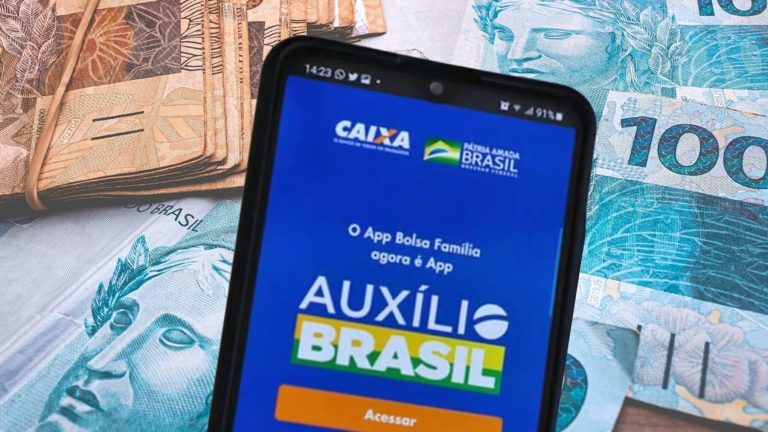Quem tem Auxílio Brasil poderá pegar até R$ 2,5 mil; veja como