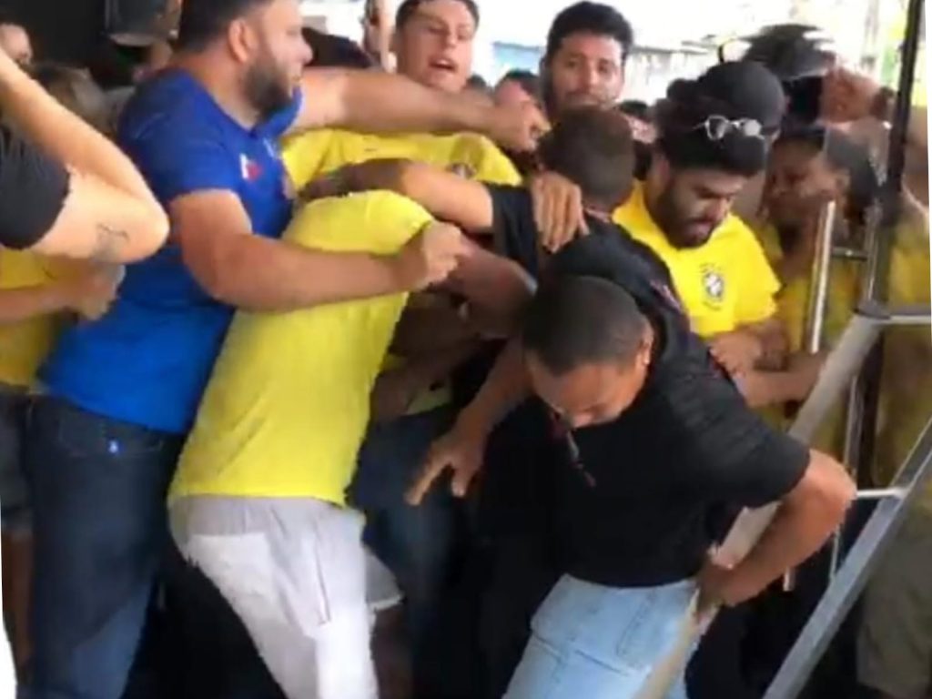 Corrida por “picanha mito” causa tumulto e quebradeira em frigorifico de Goiânia