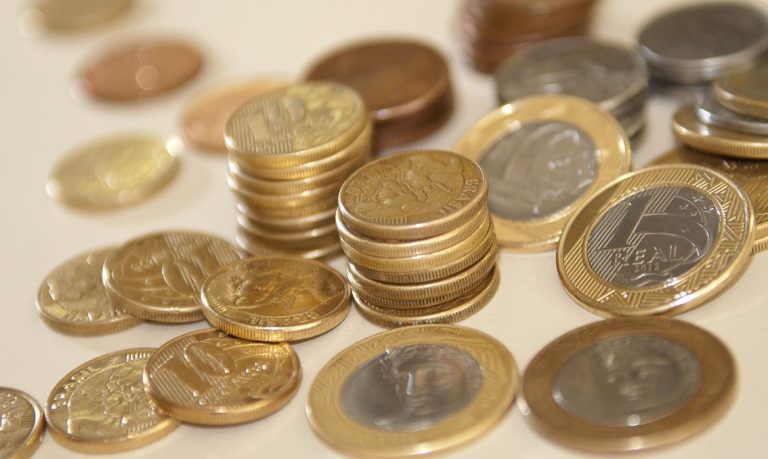 6 moedas valiosas que podem render um dinheiro extra e você não sabia