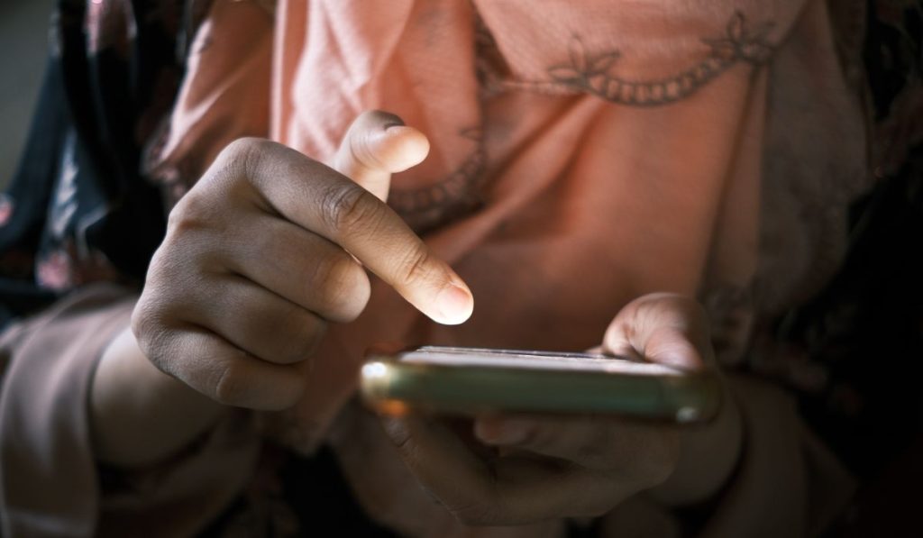 Aprenda a ativar o modo ignorar no WhatsApp para não precisar conversar mais com pessoas indesejadas