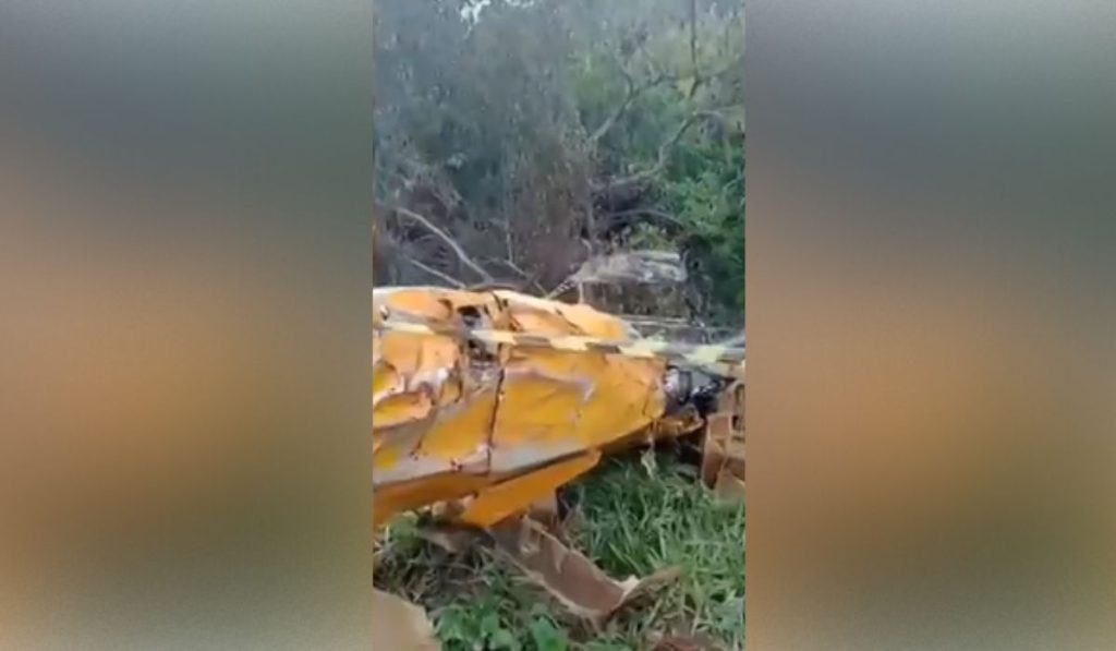 Piloto morre após queda de avião agrícola em zona rural de Goiás