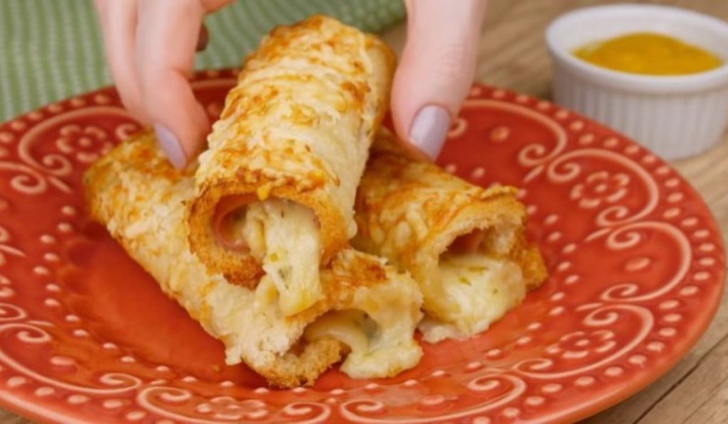 Receita de Enroladinho Sabor Pizza na Airfryer: aprenda a fazer essa delícia