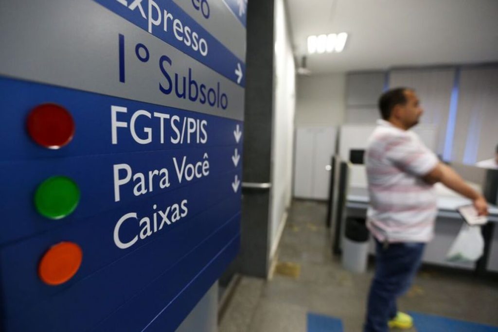 Saiba quem tem direito de receber o PIS em 2023; consulta pode ser feita online