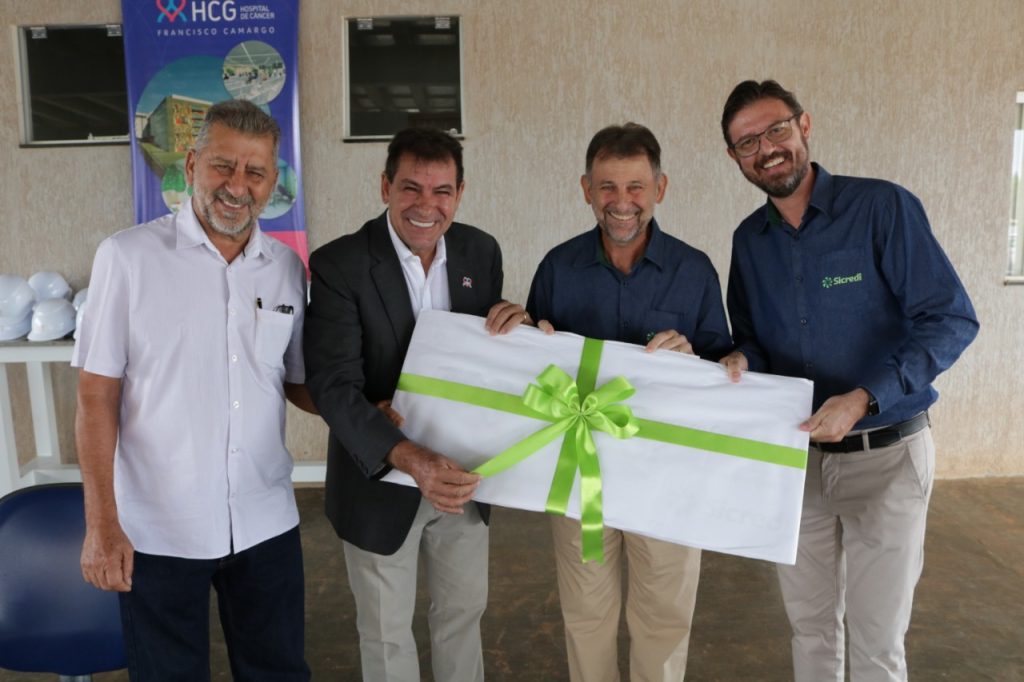 Fundo Social Sicredi Celeiro Centro Oeste realiza doação de R$ 300 mil para Hospital de Câncer Francisco Camargo