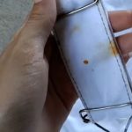 Saiba como tirar manchas de ferrugem nas roupas brancas de um jeito fácil