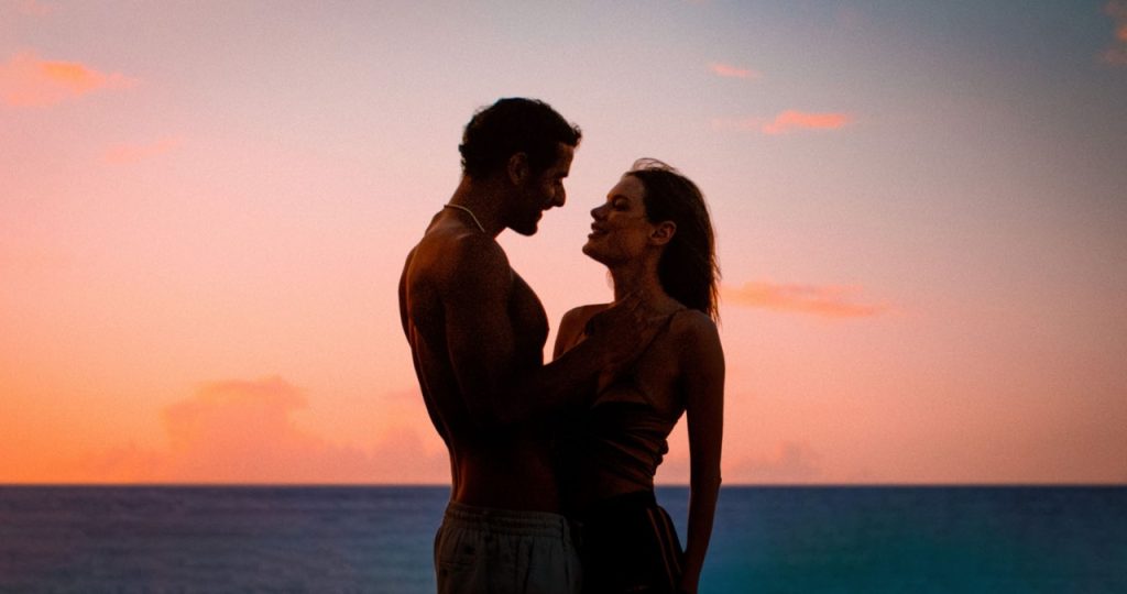 6 atitudes que conseguem reacender uma paixão já adormecida