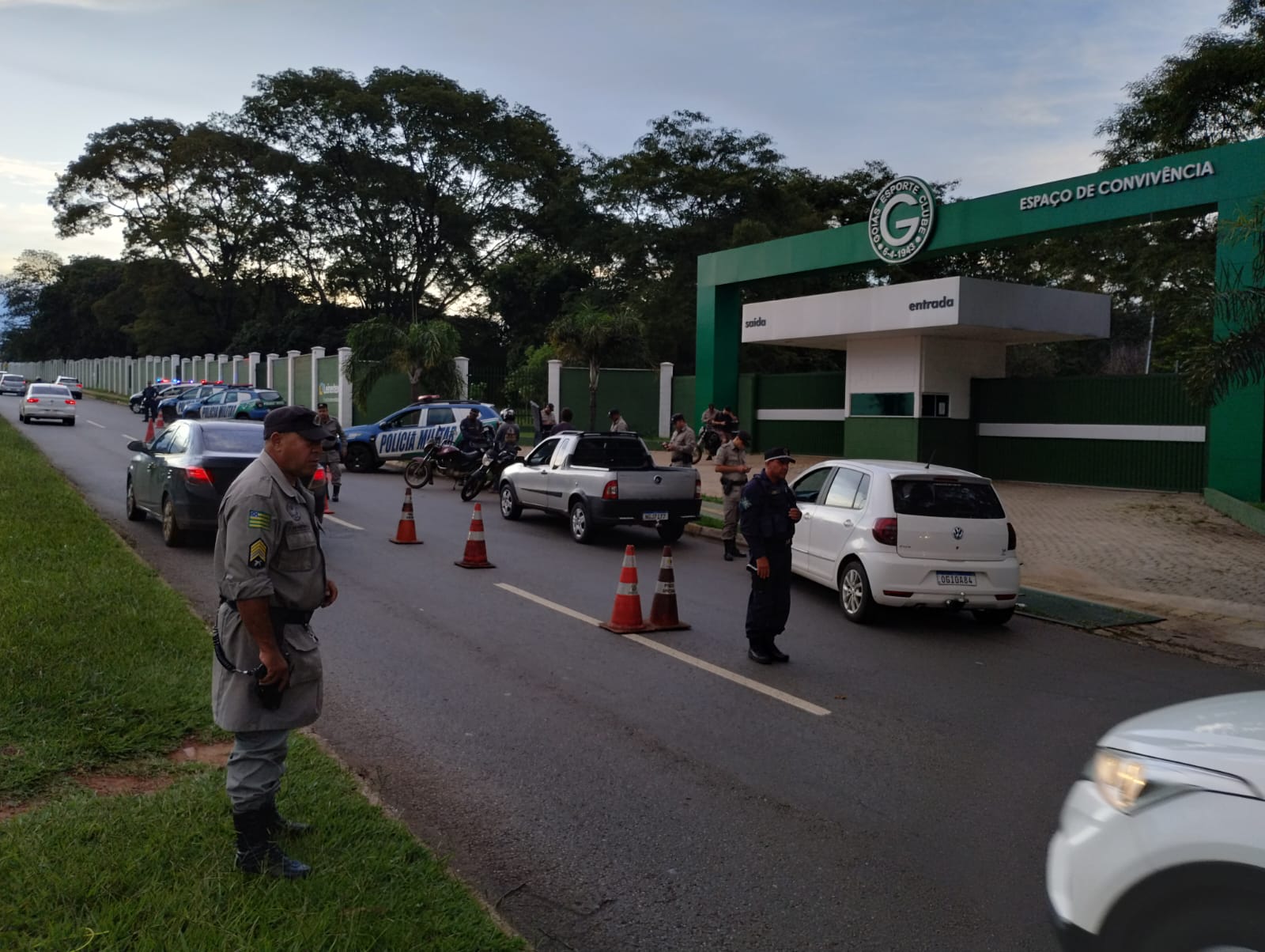 Motoristas de Goiânia poderão receber multa de até R$ 2.093,47 da GCM