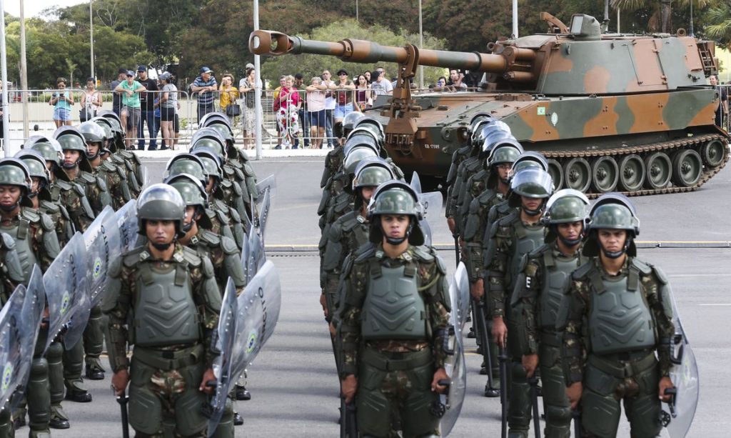 Exército pede respeito de militares a indígenas em meio a crise yanomami