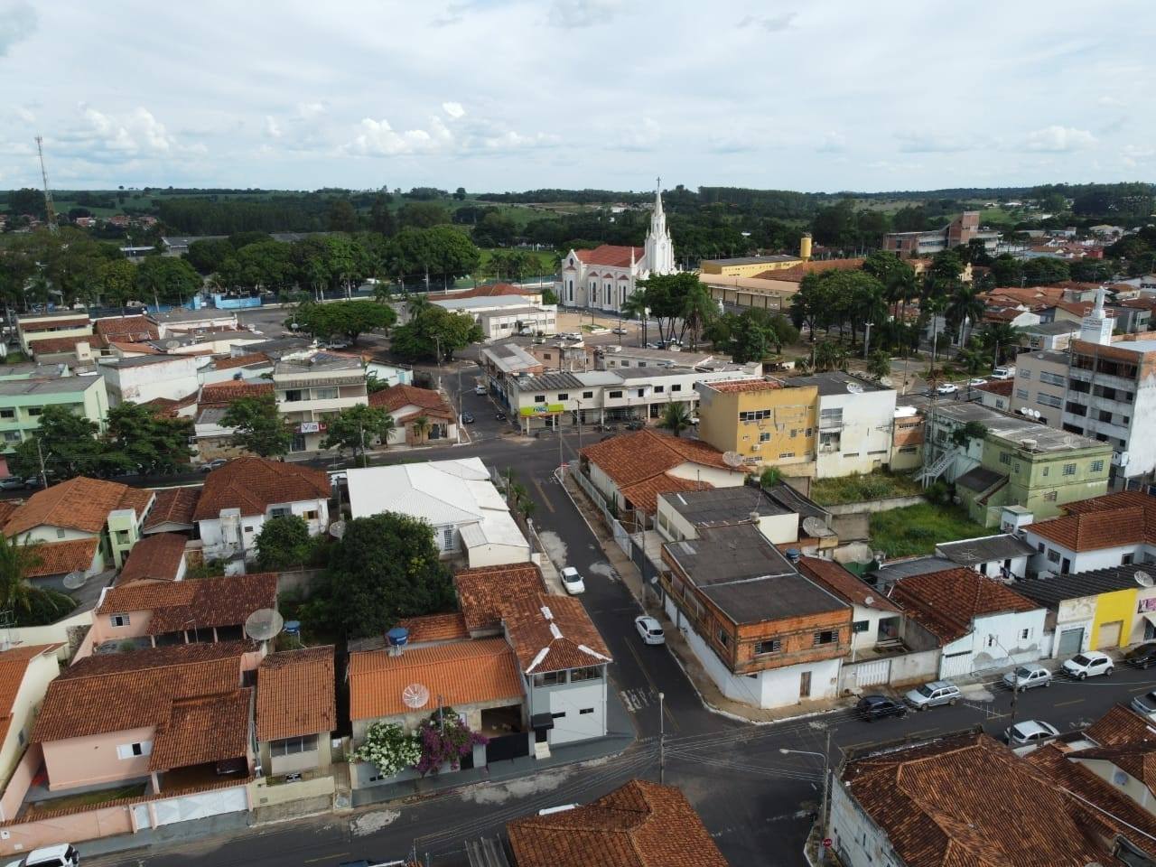 Goiana morre eletrocutada ao mexer em extensão que estava colocada na tomada