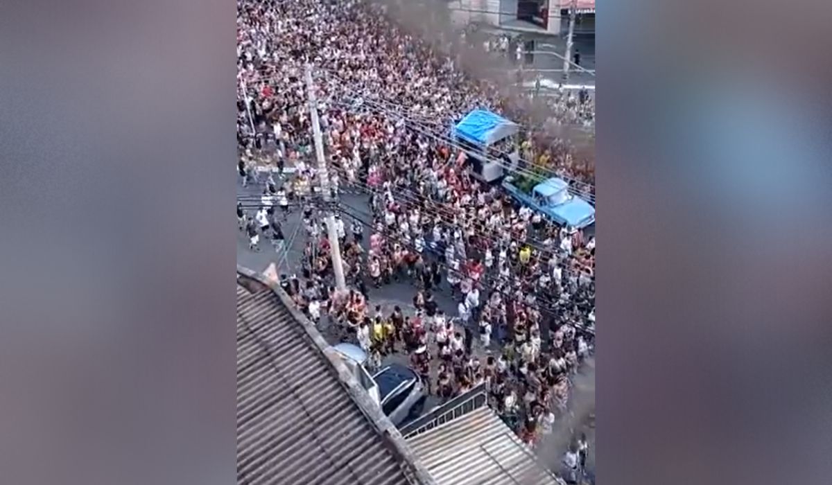 Concentração do "Bloco do Mancha" em Goiânia. (Foto: Captura de tela/ Twitter/ @Dgrangel)