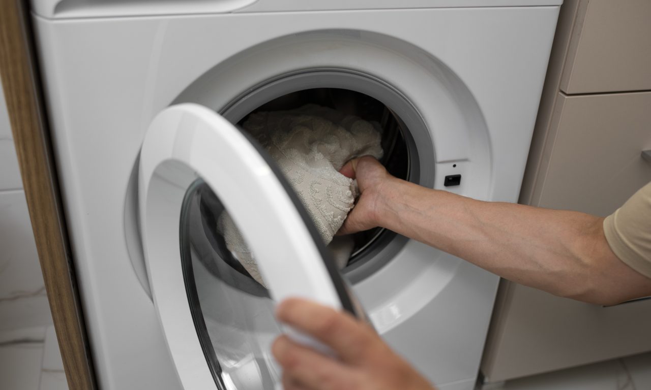 6 utilidades da máquina de lavar que quem tem uma casa deveria conhecer