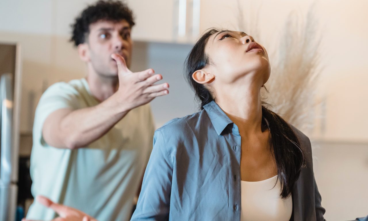 Estes são os sinais de que você se apaixonou pela pessoa errada e não percebeu