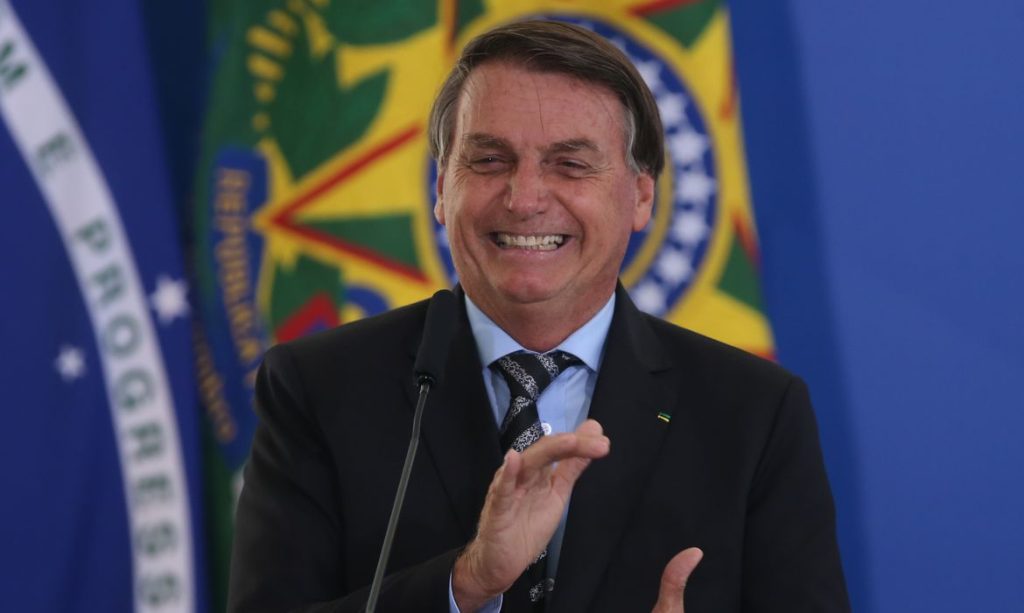 TCU aprova com ressalvas contas do governo Bolsonaro em 2022