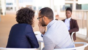 6 características silenciosas que as pessoas mentirosas tentam esconder