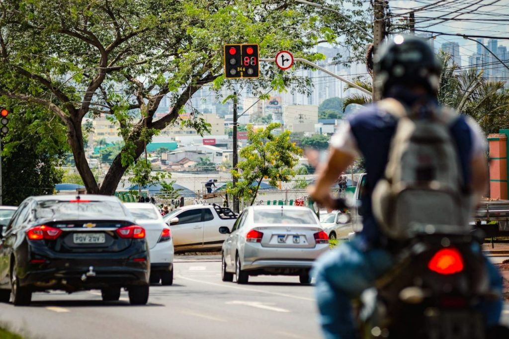 Após transtornos e acidentes, Prefeitura de Goiânia inicia obras no Vila Nova