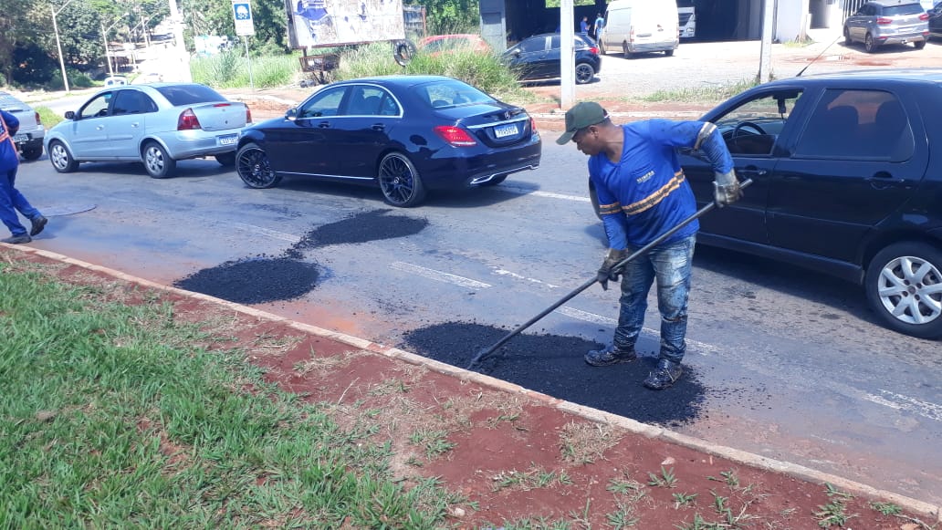 Goiânia inicia operação para recuperar vias estragadas pelas chuvas