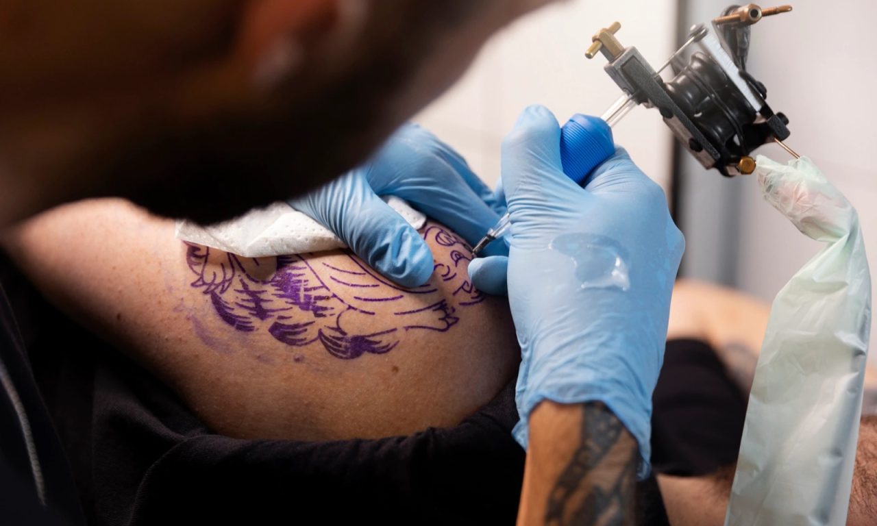 tatuador, tatuagem