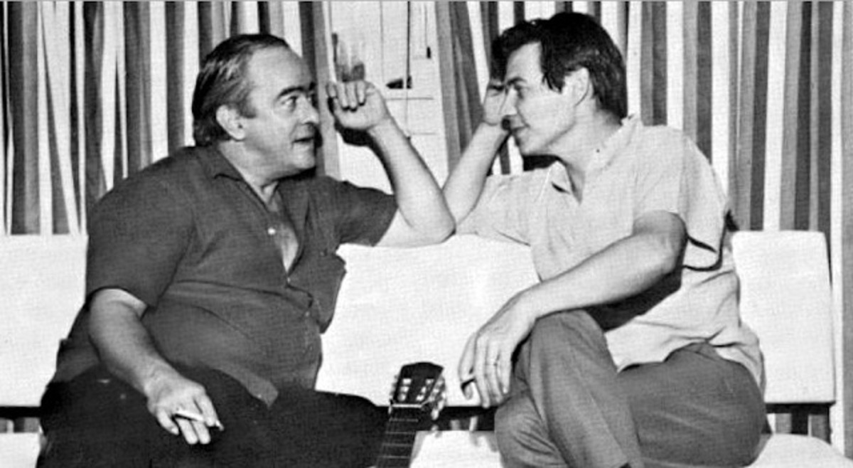 Tom Jobim e Vinicius de Moraes são autores de 'Garota de Ipanema'. (Foto: Reprodução)