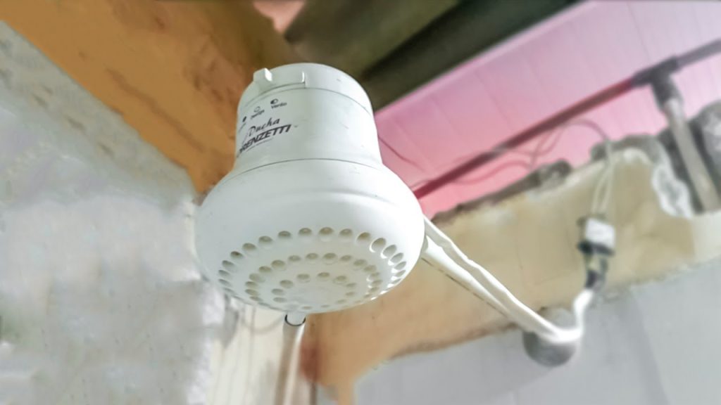 Chuveiro não serve só para tomar banho: descubra 6 utilidades incríveis
