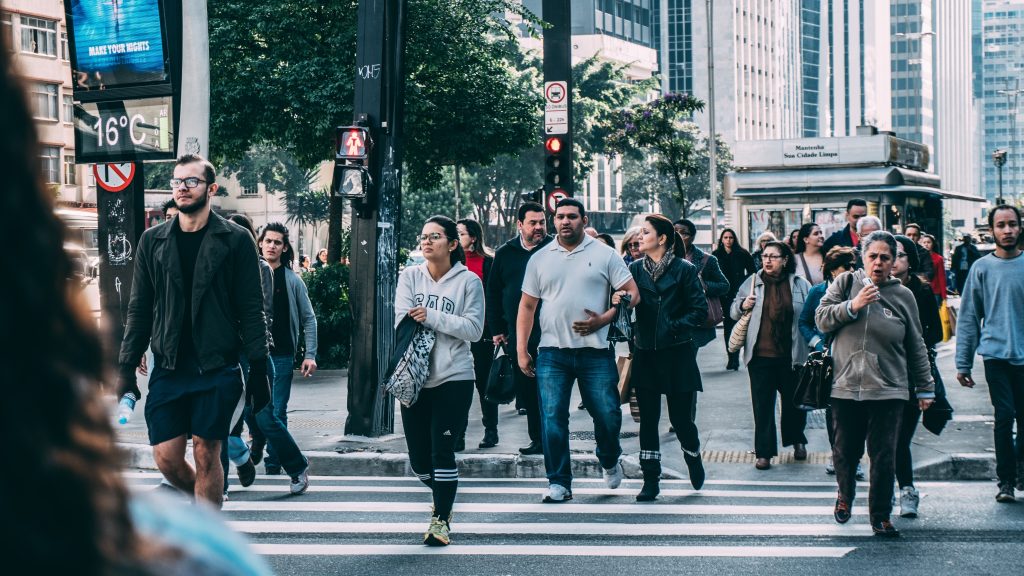 6 sobrenomes incomuns e quem tem eles no Brasil deve saber o significado