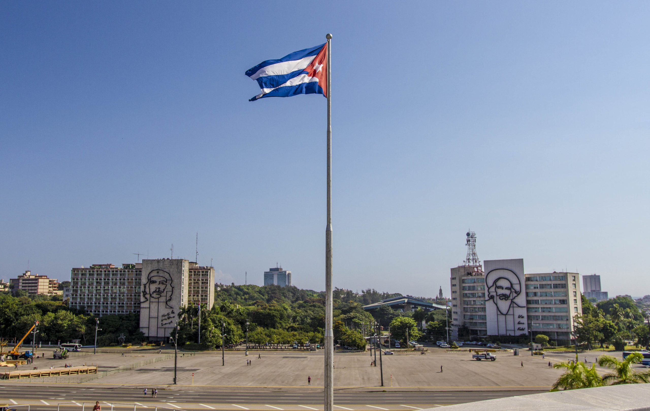 Cuba sediará base secreta da China para espionar EUA, diz jornal