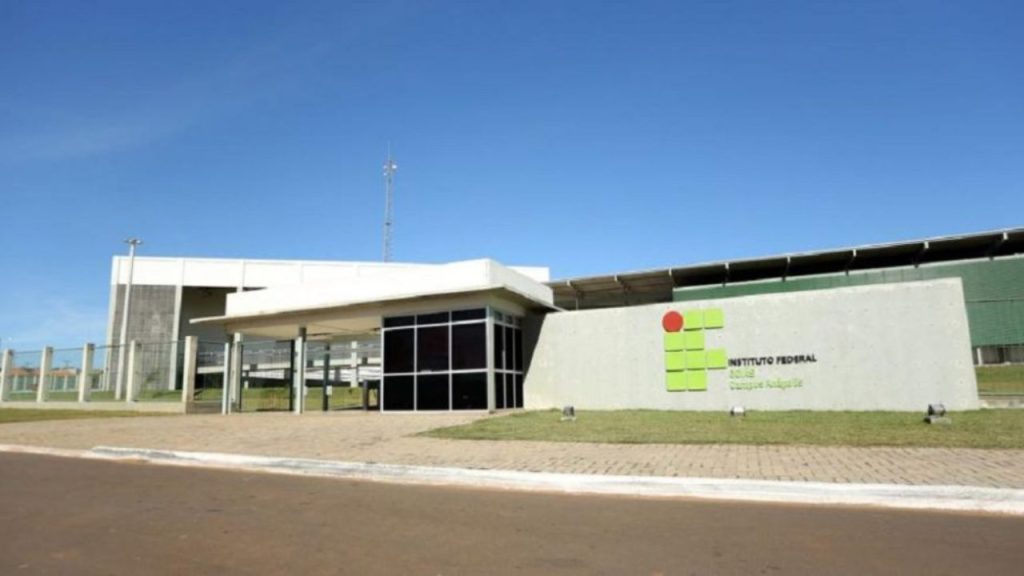 IFG abre 250 vagas para curso de especialização gratuito e a distância