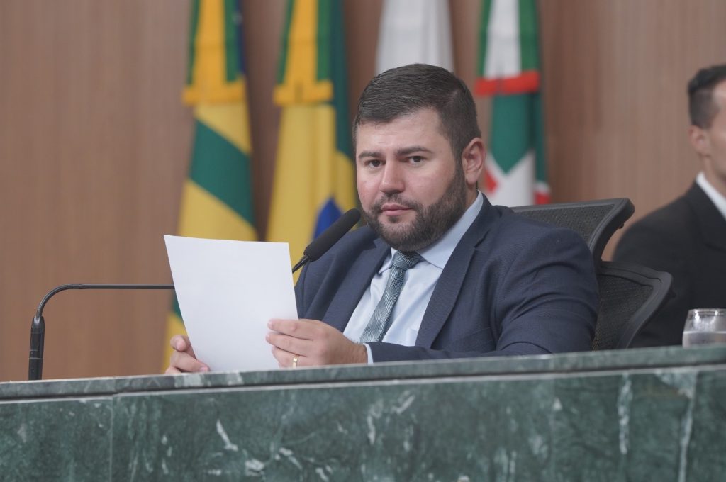 Deputado Amilton Filho é eleito presidente da CCJ, comissão mais importante da Alego