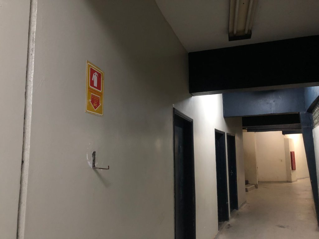 Extintores ausentes no Ginásio de Anápolis