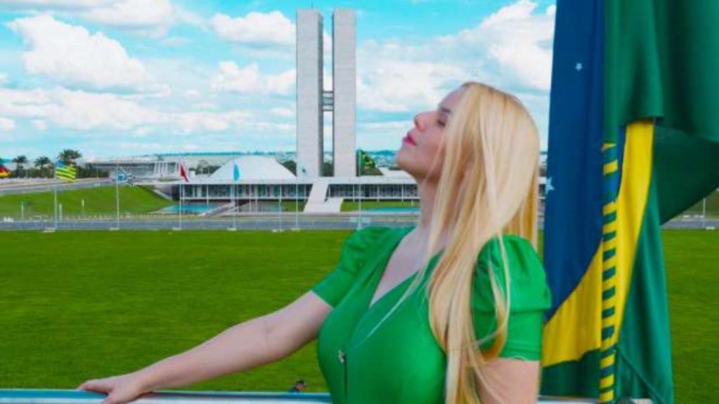 Cantora gospel bolsonarista Fernanda Ôliver.