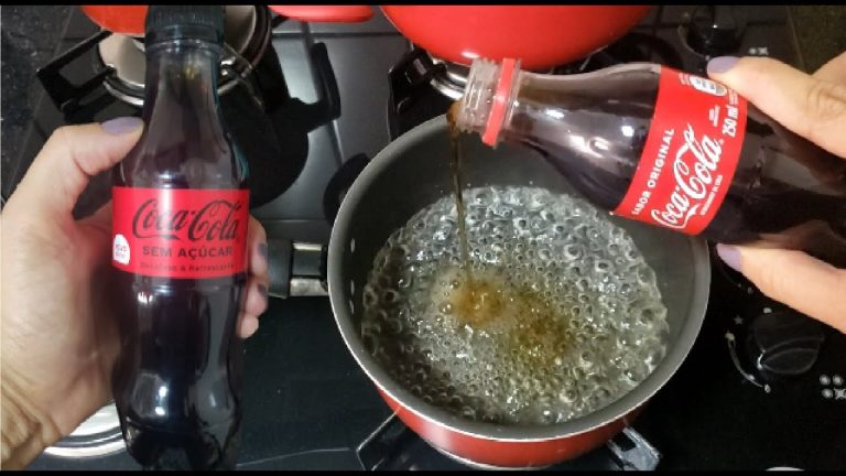 É impressionante o que acontece quando você coloca Coca-Cola para ferver