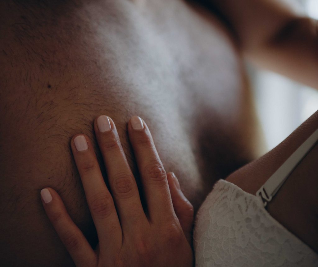 6 características que mostram o caráter fraco em um homem