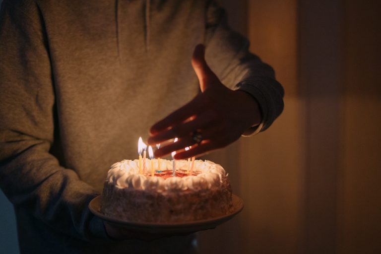 Por que algumas pessoas não gostam de comemorar o aniversário, segundo a psicologia