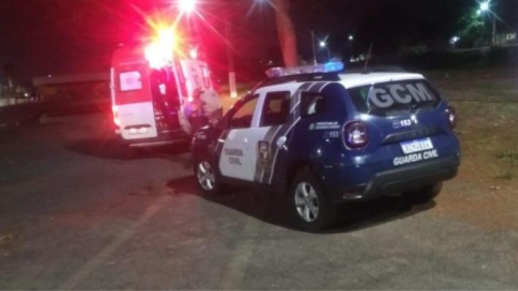 Viatura da GC e Samu.