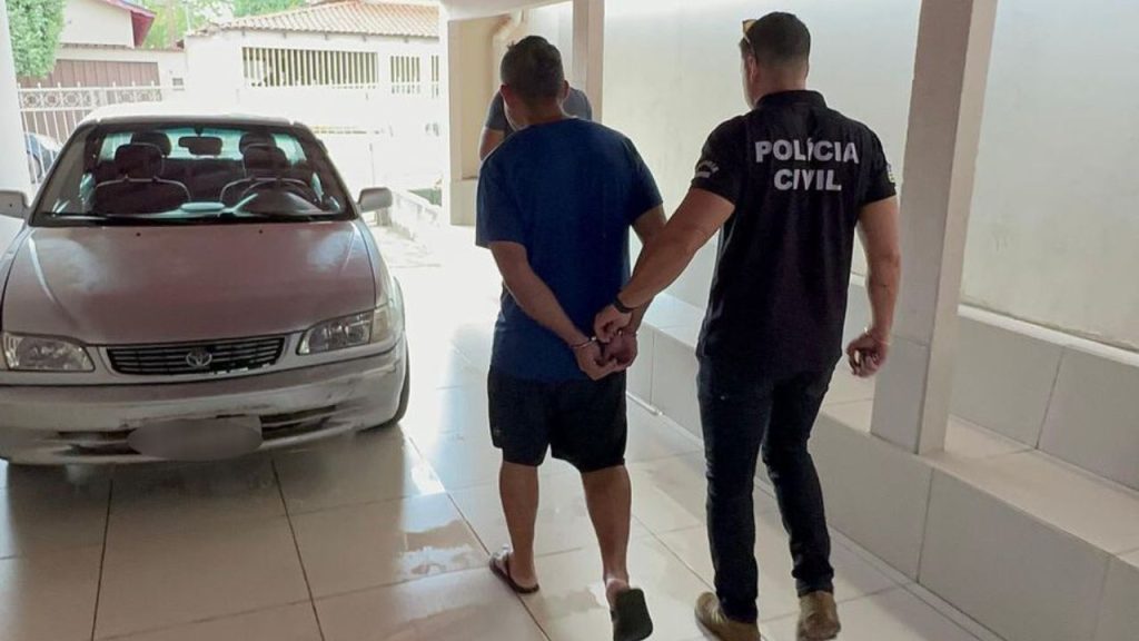 Líder religioso é preso, após ser flagrado se masturbando na frente de criança.