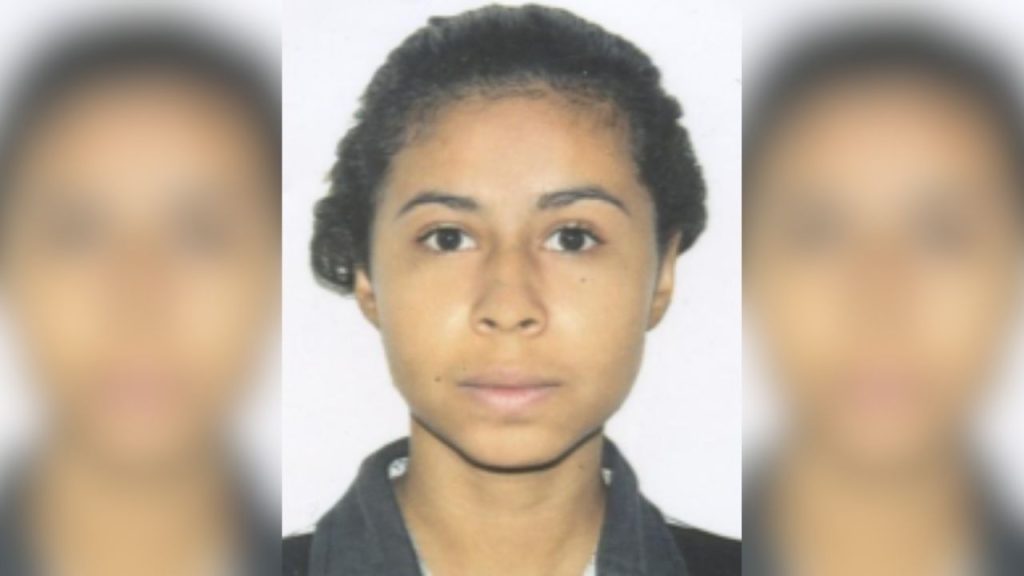 Jovem Manuella Alves dos Santos.