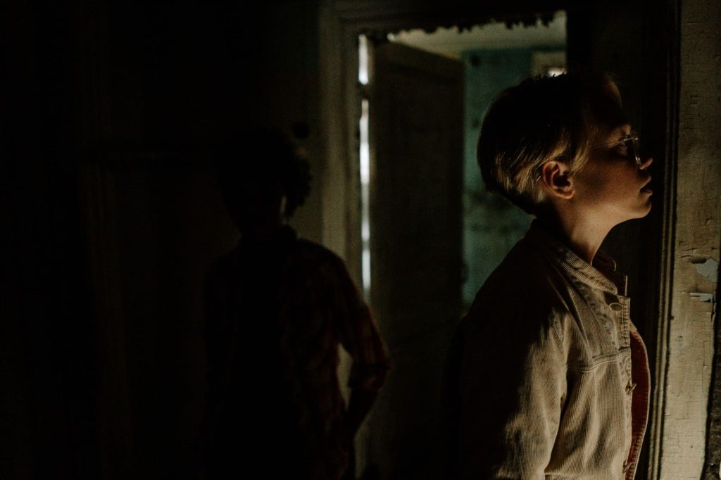 Pessoas falsas e suas manias; veja as 6 mais comuns decepção