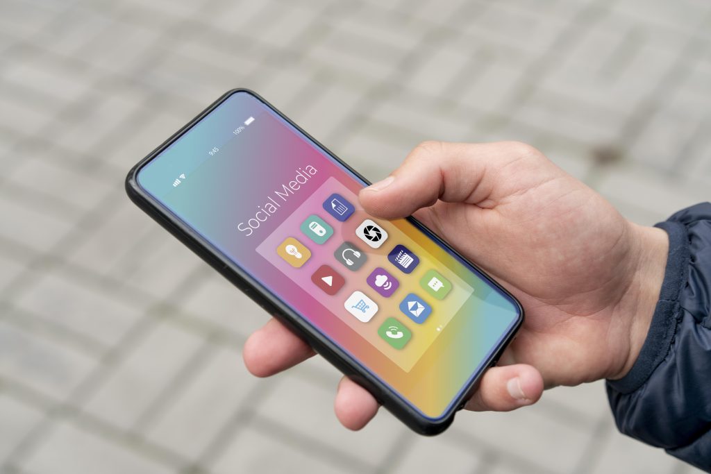 6 mensagens de WhatsApp para fazer a pessoa do outro lado ficar com muita vontade de te ver