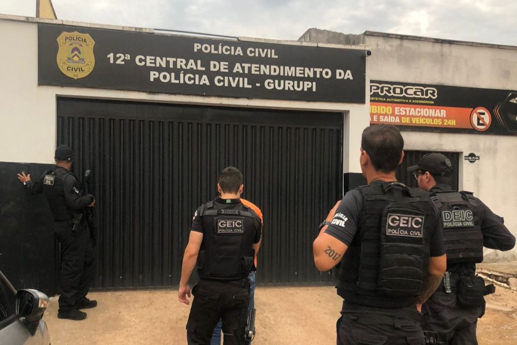 PC cumpre mandados de busca e apreensão e prisão contra homem suspeito de praticar tentativa de latrocínio, em Anápolis.