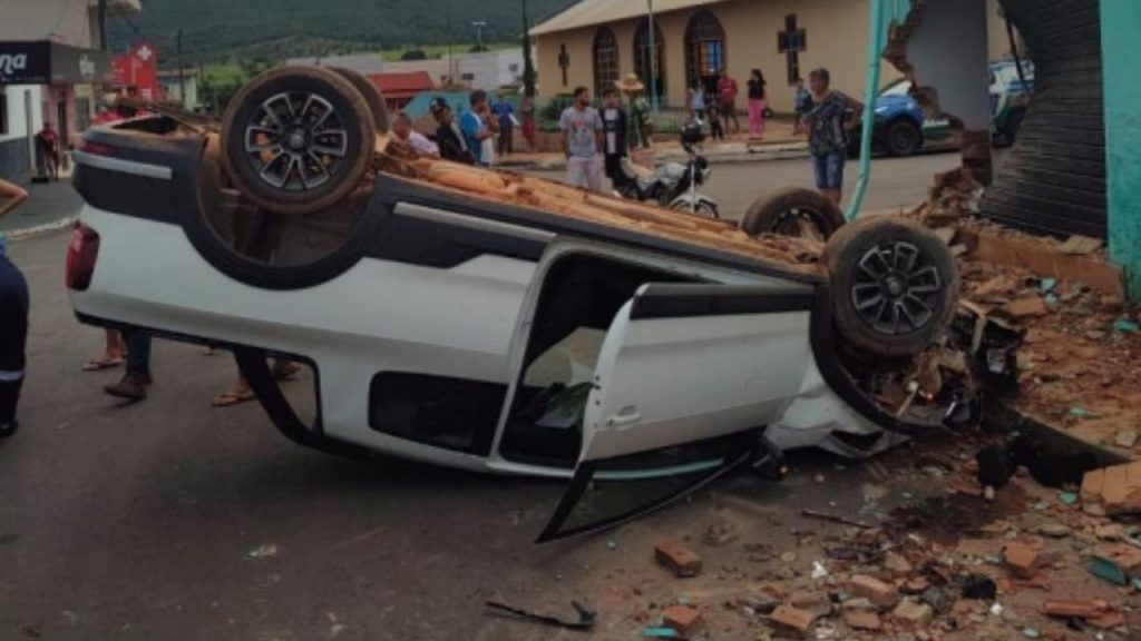 Acidente de trânsito, em Pirenópolis.