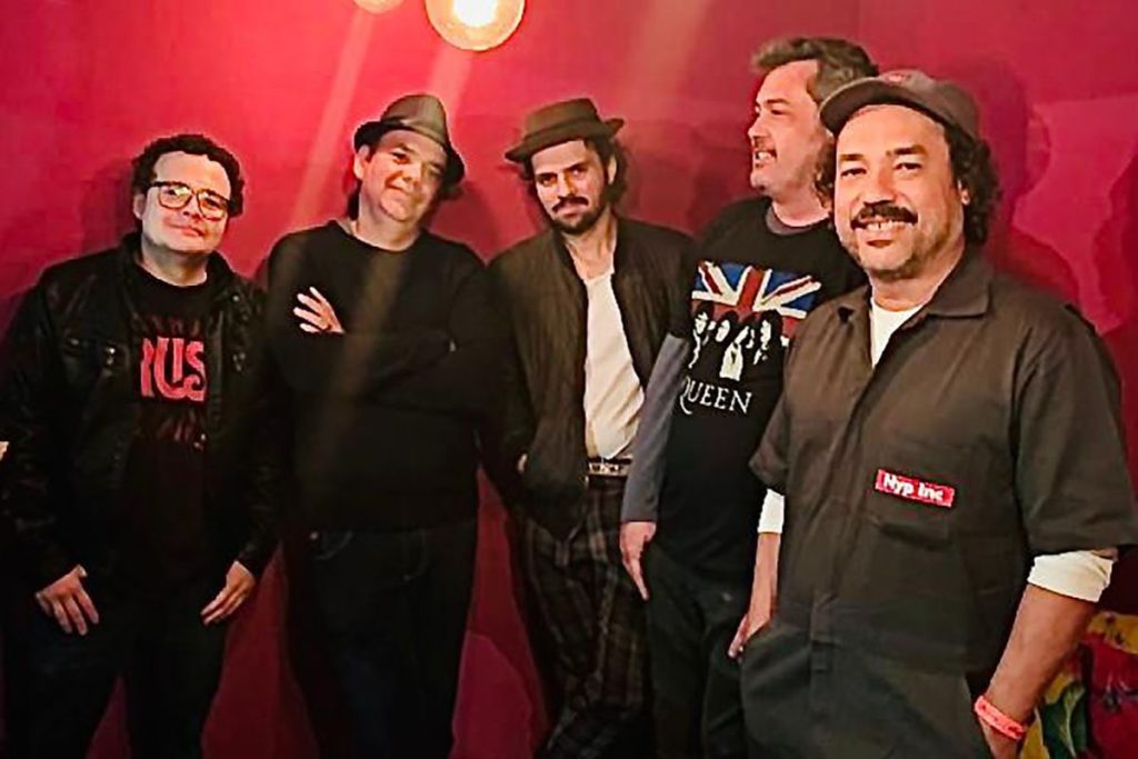 Banda casa Bizantina.