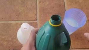 açúcar dentro da água sanitária