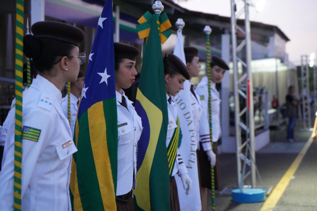 Solenidade colégios da Polícia Militar.