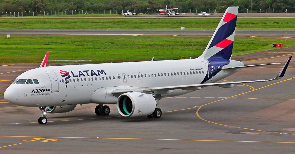 Erro inacreditável quase fez piloto da Latam pousar em aeroporto errado