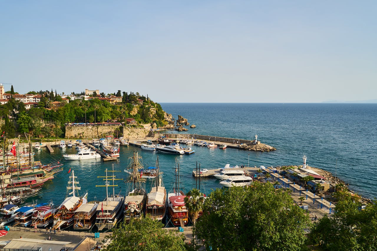 Antalya, Turquia. (Foto: Ilustração/Engin Akyurt/Pexels)