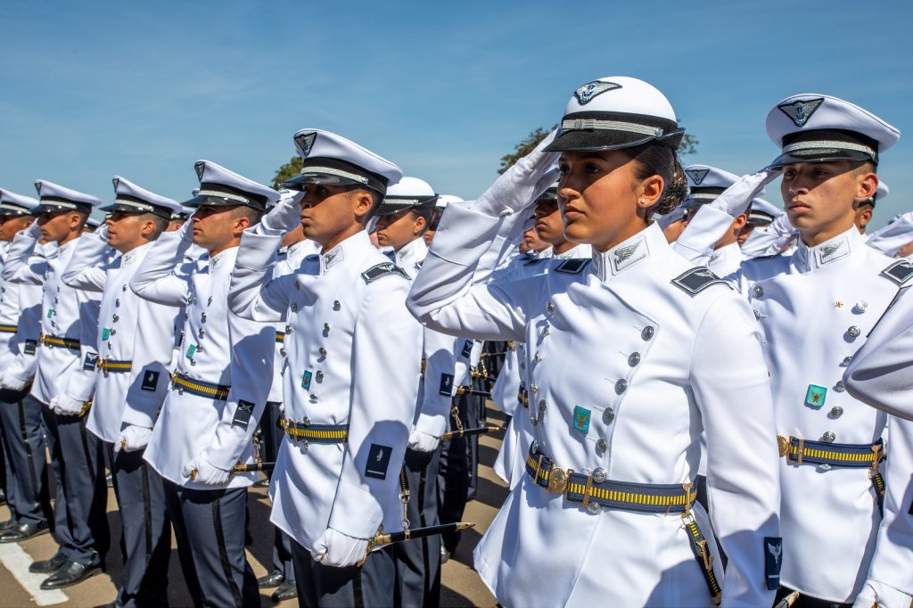 FAB abre mais de 200 vagas e precisa só de ensino fundamental para se inscrever