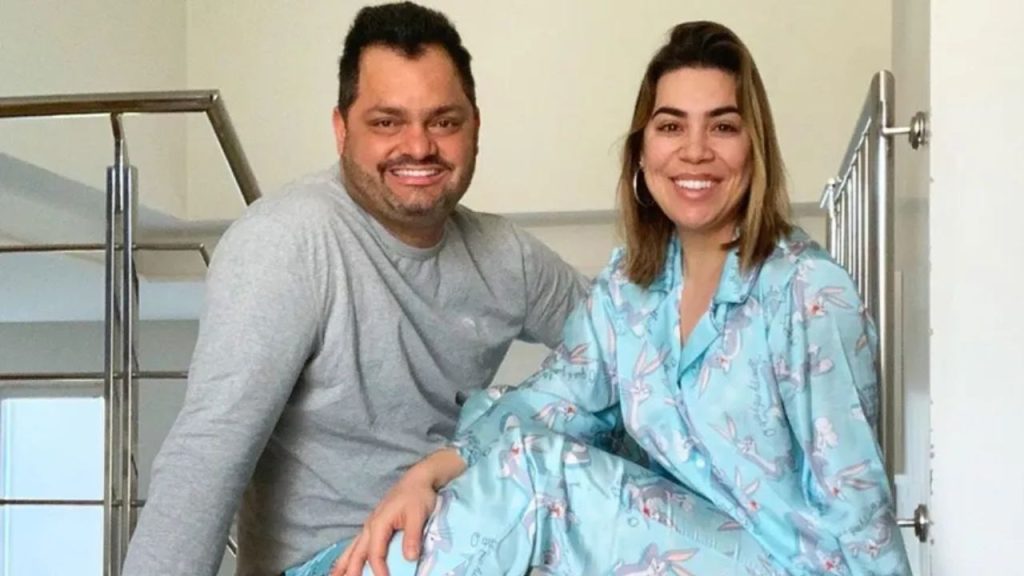 Naiara Azevedo e Rafael Alves Cabral.